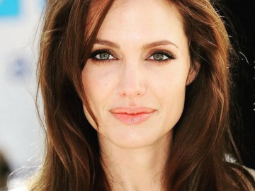 angelina jolie violences conjugales